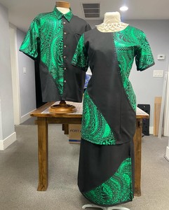 Conjunto de Camisa Hawaiana Aloha para Hombre y Vestido Samoano Puletasi con Volantes, Personalizado, Tallas Grandes, Disfraces para Parejas - Product Image 1