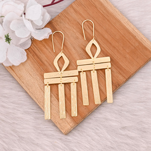 Pendientes Largos de Moda, Pendientes de Latón Chapados en Oro, Joyería de Fantasía para Mujer, Regalos de Cumpleaños - Product Image 1