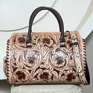 Bolsa de Viaje Grande de Cuero Vacuno Hecha a Mano con Diseño de Corazón, Estilo Vintage, con Estampado Floral, Super Septiembre - Product Image 4