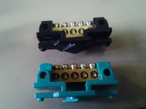 Premium double bolted clamp 2 inch medium duty pipe support connector for industrial piping applications <b>Terminals</b> - Product Image 4