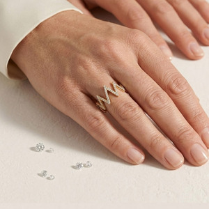 Women Heartbeat Zigzag Band Round Brilliant Cut 925 Silver <b>Fine</b> <b>Ring</b> - Product Image 4