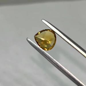ซิทรินสีทองธรรมชาติ 4 มม. รูปหัวใจ คุณภาพดีที่สุด พลอยเม็ดเดี่ยวสำหรับทำเครื่องประดับ - Product Image 3