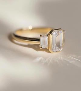 Anillo de Moissanita de Plata de Ley 925 con Diseño Clásico, Anillo de Moissanita Chapado en Oro de 14K, Anillo de Compromiso con Diamante Cultivado en Laboratorio para Mujer - Product Image 3