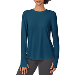 T-shirt léger pour femme à manches longues avec tissu doux, construction fiable et finition soignée, conçu pour un confort optimal - Product Image 2