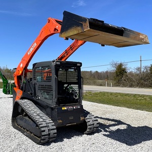 Used Kubota SVL95-2 Skid Steer Loader 2022 1 Ton Rated Load Low Working Hours Core Motor Components Certified Germany - Product Image 3