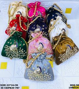 Sac Potli brodé main motif paon avec poignée en perles – Pochette ethnique de créateur à cordon pour mariages et occasions festives - Product Image 1