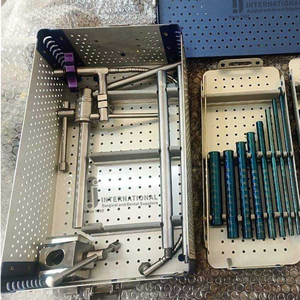 F.J. INTERNATIONAL FJI-0807 Sistema de Retracción Tubular para Cirugía de Columna Vertebral Mínimamente Invasiva, Acero Inoxidable, Ligero, Manual - Product Image 3