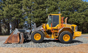 Cargadora de Ruedas Volvo L90F Usada/Nueva con Motor Diésel Perkins, Sistema Hidráulico HYDAC, Control PLC, Alta Eficiencia - Product Image 3