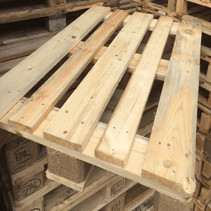 Palettes en bois haute résistance en stock et prêtes à être livrées, parfaites pour une utilisation industrielle et commerciale lourde. Achetez maintenant en Autriche à prix avantageux. - Product Image 2