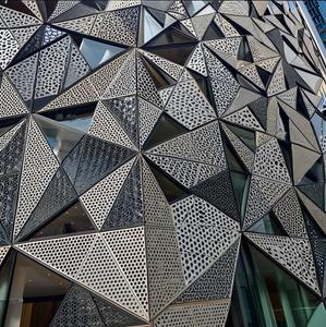 Tùy Chỉnh Hiện Đại Kiến Trúc Rèm Tường Mashrabiya Tấm Trang Trí Nhôm Kim Loại Thép Thủy Tinh Đá Cho Bên Ngoài Xây Dựng - Product Image 4