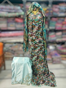 ผ้ากำมะหยี่สีฟ้าอ่อนลายดอกไม้สดใส ดีไซน์ลายสลับสีสัน ปักลายหรูหรา สำหรับเด็กผู้หญิงในงานแต่งงาน - Product Image 1