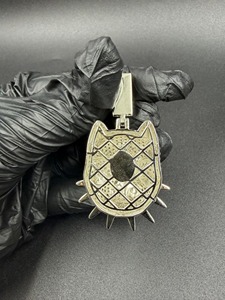 Anillo de Plata 925 Estilo Hiphop con Diseño de Púas, Diamantes Cultivados en Laboratorio con Corte Brillante Redondo, Certificados, para Uso Diario - Product Image 6