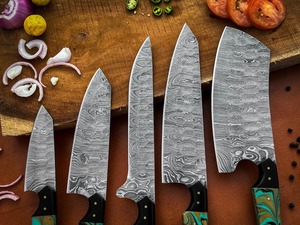 Juego de 5 cuchillos de cocina de acero de Damasco con mangos de resina turquesa - Product Image 4