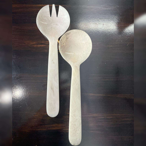 Cuillère et fourchette à salade de luxe en résine verte, design contemporain, légères, écologiques, à long manche, compatibles lave-vaisselle, pour fêtes - Product Image 5