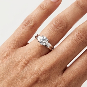 Bague de fiançailles classique en diamant rond brillant de 1 carat en platine PT950 pour femme - Product Image 5