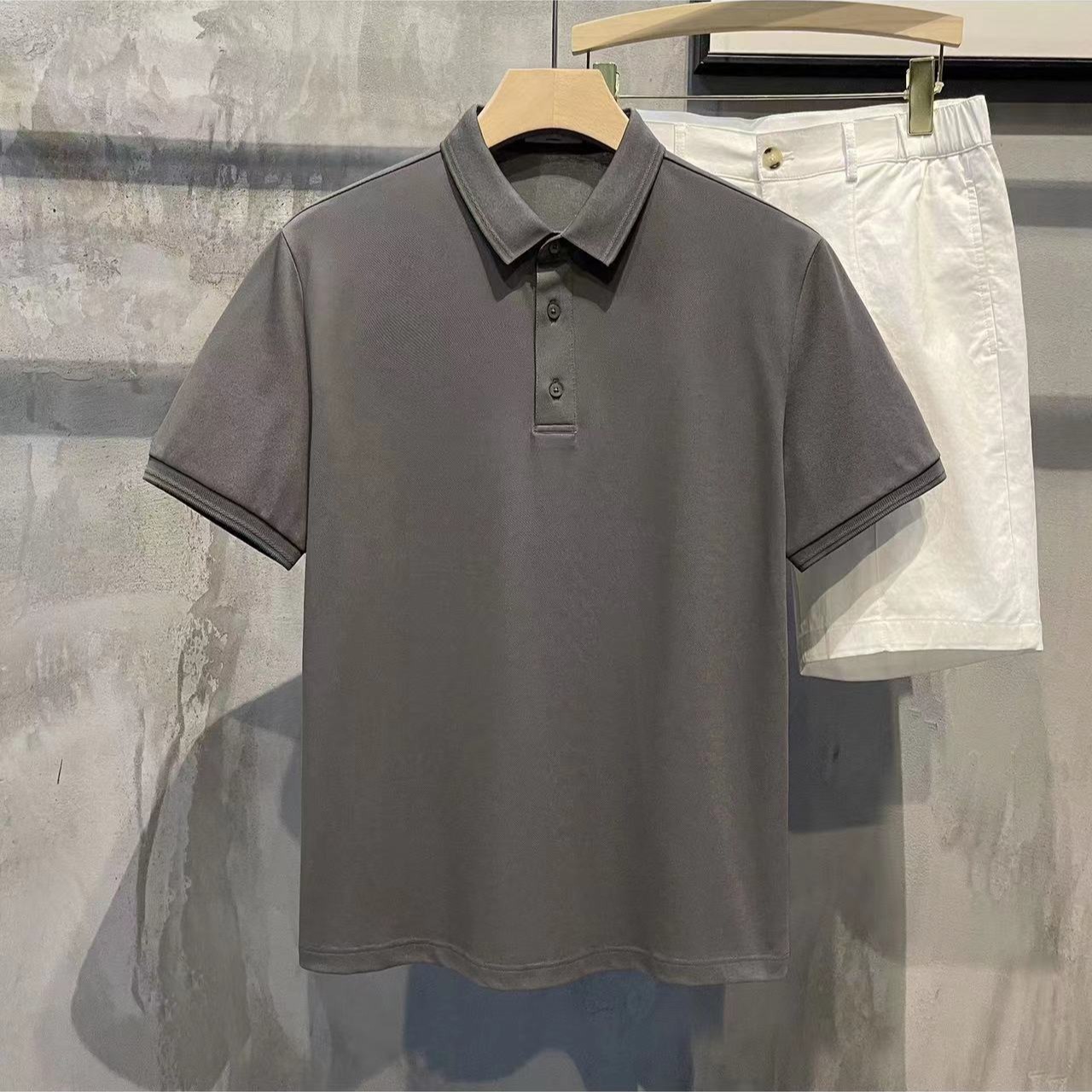 Grigio scuro
