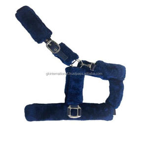 Licol pour cheval en nylon rembourré en peau de mouton douce de qualité supérieure, aux couleurs vives, avec boucle de couronne double réglable et anneaux - Product Image 3