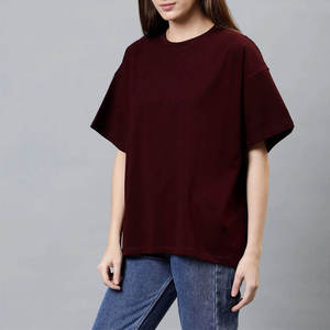 Camiseta de Mujer Nueva, Moderna, de Alta Calidad, Cómoda y a la Moda, Color Granate - Product Image 2