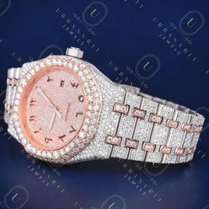 Reloj mecánico artesanal de acero inoxidable con lectura analógica, diamantes de moissanita de corte redondo, garantía de autenticidad, personalizado. - Product Image 2