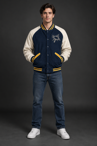 เสื้อแจ็คเก็ตบอมเบอร์วาร์ซิตี้ผู้ชาย แจ็คเก็ตเบสบอลแบบ Letterman สีกรมท่า แขนสีขาว สไตล์วิทยาลัย สตรีทแวร์ รับผลิตแบบ OEM แบรนด์ส่วนตัว ขายส่ง - Product Image 6