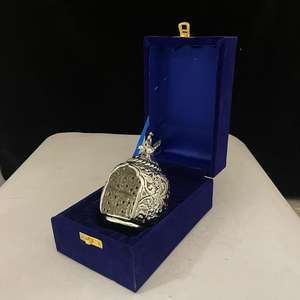 PORTAVELAS DE METAL ARTESANAL BAÑADO EN PLATA CON TRABAJO DE TALLADO - Product Image 5