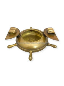 ที่เขี่ยบุหรี่ทองเหลืองโบราณ ดีไซน์วงล้อเรือเดินสมุทร ของตกแต่งสำหรับสูบบุหรี่สำหรับใช้ในบ้าน - Product Image 3