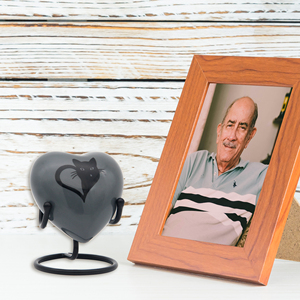 Urne funéraire pour animaux de compagnie Antique Co HU5236, 60 ml, en aluminium, en forme de cœur, écologique, durable, design moderne de luxe, vase de table en métal - Product Image 6