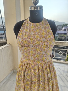 Vestido Maxi de Algodón con Estampado Floral Boho, Diseño de Cuello Elegante, Corte Evase, Vestido Casual para Playa o Fiesta, Venta al Por Mayor para Exportación - Product Image 5