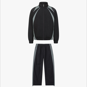 ชุดวอร์มกันลมน้ำหนักเบาสำหรับผู้ชาย ชุดออกกำลังกายกลางแจ้ง MOQ ต่ำ ชุดวอร์มกันลม พิมพ์โลโก้ด้านหน้าตามสั่ง กันน้ำ - Product Image 1