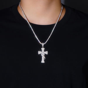 Pendentif croix plaqué argent avec strass, collier religieux en alliage pour homme, bijoux de mode - Product Image 1