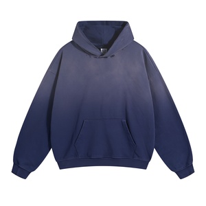 Sudadera negra extragrande minimalista, silueta limpia, tela suave, esencial para el día a día, estilo moderno de streetwear, comodidad relajada. - Product Image 3
