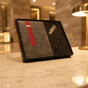 Ensemble cadeau de carnet de notes haut de gamme Aurelux Grey Corporate, journal relié avec étui rayé rouge, porte-clés en métal, stylo à bille noir, professionnel 192 - Product Image 5