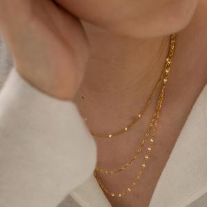 Collier à trois rangs en or plaqué 18 carats de style européen et américain pour femmes, accessoire de mode polyvalent, vente en gros - Product Image 4