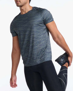 Camiseta al por mayor, lisa, 180 GSM, 100% algodón, personalizada, de alta calidad, con impresión de logotipo, para hombre, con hombros caídos - Product Image 4