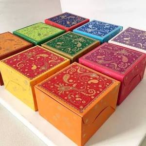 Premium Custom Art Paper Folding <b>Boxes</b> with Magnetic Closure for Chocolate Gift Packaging Recycled Materials Wholesale Supply - Product Image 2