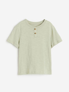 T-shirt tendance pour enfants en tissu doux, vêtement décontracté, fournisseur de t-shirts pour jeunes, respirant, streetwear décontracté, vente en gros de t-shirts décontractés pour enfants - Product Image 3