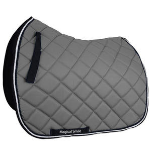 Tapis de selle pour chevaux de haute qualité, excellente qualité, tissu en coton, tapis de selle polyvalents avec bordure blanche - Product Image 4