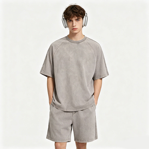เสื้อยืดแขนสั้นสีเทาทรงโอเวอร์ไซส์สำหรับผู้ชาย ผ้าฝ้ายเจอร์ซีย์ 100% สีพื้น สวมใส่สบาย คอกลม ระบายอากาศได้ดี ทรงหลวม เสื้อยืดผู้ชาย - Product Image 1