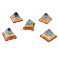 Pyramides miniatures en quartz rose naturel poli, pierres de guérison pour l'amour, la religion, le Feng Shui et la décoration intérieure - Vente en gros