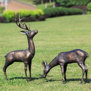 Statue de couple d'héron amoureux, fournitures de jardin, technique de moulage à la main, ensemble d'hérons faits à la main, finition patine verte antique - Product Image 6
