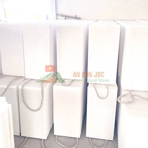 Carreaux de marbre blanc pur naturel, finition polie de luxe, pour revêtement de sol et pavage, idéal pour la conception intérieure des hôtels, villas et complexes hôteliers. - Product Image 2