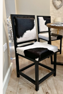 Chaise de salle à manger grise moderne avec pieds en métal robustes et assise rembourrée pour un intérieur élégant, un bureau à domicile, un café et un restaurant - Product Image 6