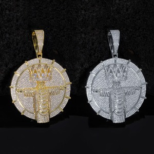 Nouveauté 2025 Pendentifs Rondes Couronne de Roi en Argent Sterling S925 Style Hip Hop Moissanite Iced Out - Product Image 6