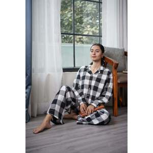 Conjunto de Pijama de Franela Retro para Mujer, Ropa de Dormir de Invierno con un Toque Vintage Elegante - Product Image 5