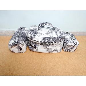 กระเป๋าผ้าฝ้ายแท้ 100% ทำมือ แบบเย็บติดกัน เป็นมิตรกับสิ่งแวดล้อม พร้อมซิป ใช้ได้ทั้งใส่เครื่องสำอางและของใช้สำหรับเดินทาง ชุด 3 ชิ้น - Product Image 1