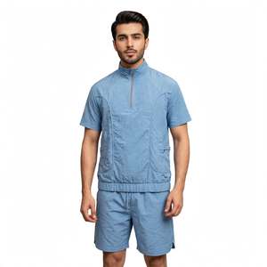 Conjunto de Pantalones Cortos y Chaqueta Cortavientos para Hombre de Alta Calidad con Logotipo Personalizado, Traje Deportivo de 2 Piezas, Ligero, de Nailon y Poliéster, con Media Cremallera y Manga Corta - Product Image 1