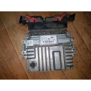 Porter Usó ECUs y Módulos de Computación 391114A840 - Product Image 3
