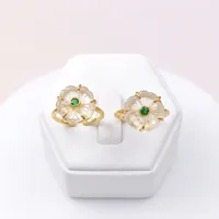 Cincin ukiran gaya punk kristal kuarsa batu permata bentuk bunga, dapat diatur, untuk wanita, berlapis emas 18K, perhiasan kuningan dengan setting cakar