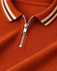 เสื้อโปโลคอปกซิป ¼ ซิป สีส้มสนิม สำหรับผู้ชาย แขนสั้น คอริบ ผลิตตามสั่ง ผู้ผลิตเสื้อผ้าลำลองสำหรับฤดูร้อน ขายส่งสำหรับผู้ซื้อ - Product Image 6