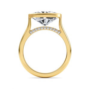 Anillo de compromiso moderno con diamantes cultivados en laboratorio, redondos y ovalados, en oro rosa de 10 quilates para un estilo nupcial sofisticado. - Product Image 6